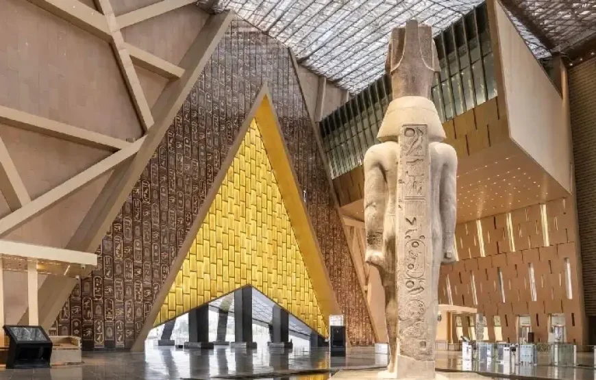 Tour to Pyramids & The Grand Egyptian Museum