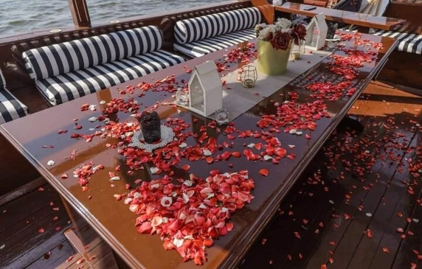 Luxury Private Felucca on the Nile with Lunch